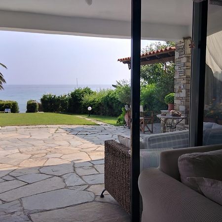 Beach Front Chanioti Полихроно Экстерьер фото