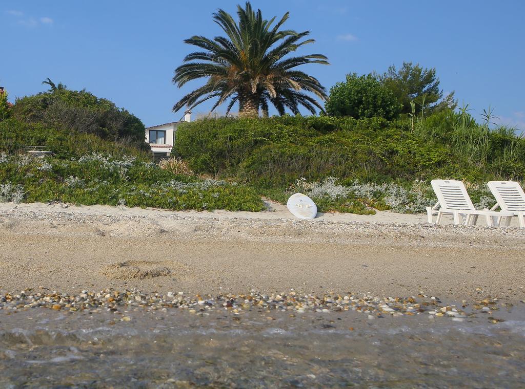 Beach Front Chanioti Полихроно Экстерьер фото