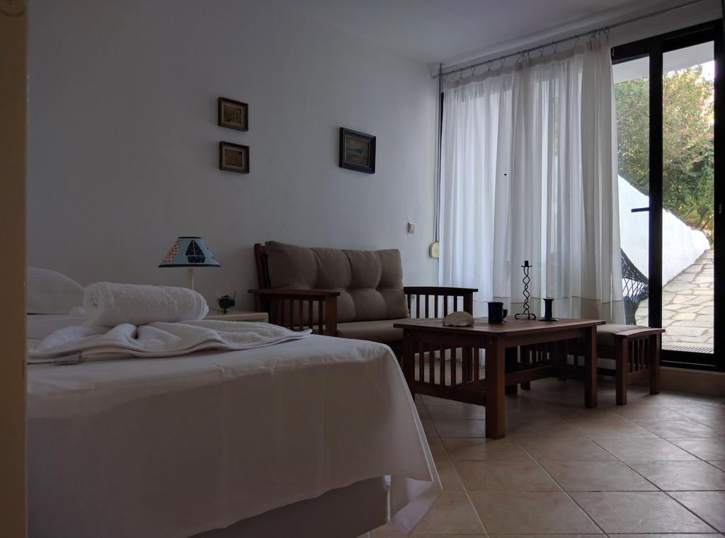 Beach Front Chanioti Полихроно Экстерьер фото