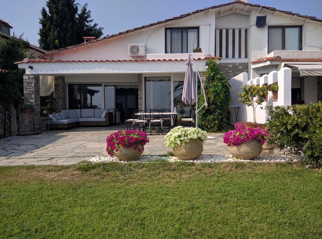 Beach Front Chanioti Полихроно Экстерьер фото
